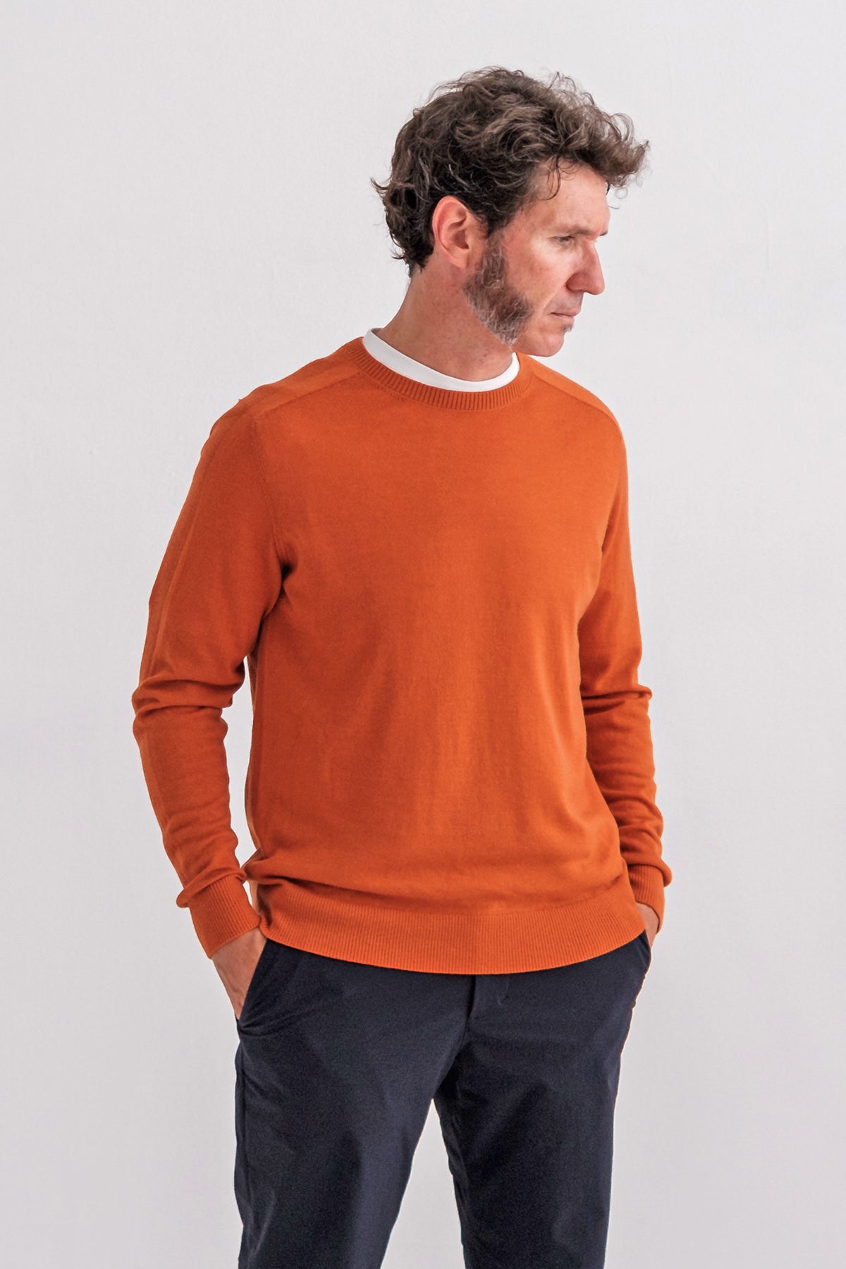 MERINO ORANGE ROUND COLLAR JUMPER