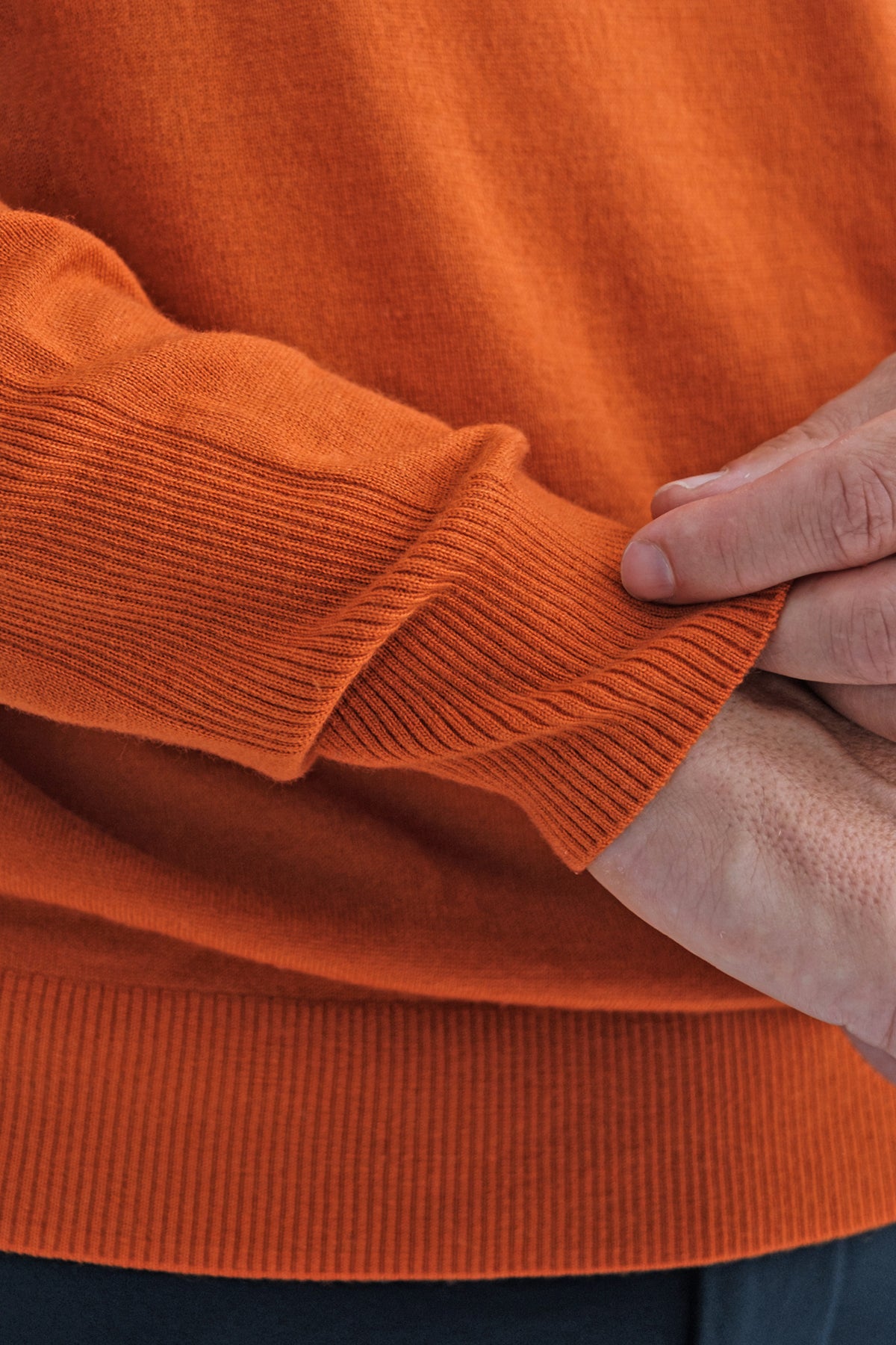 MERINO ORANGE ROUND COLLAR JUMPER