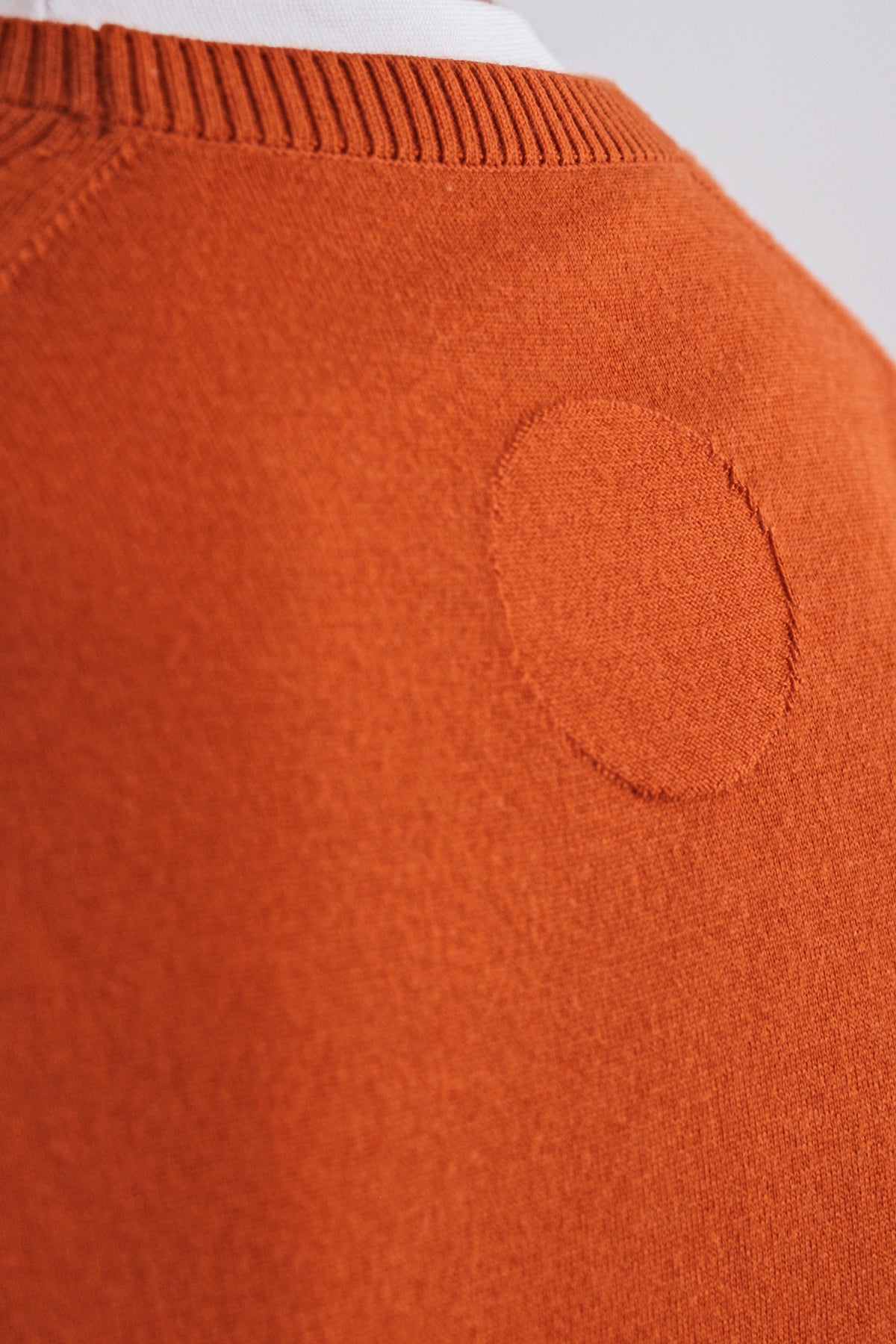 MERINO ORANGE ROUND COLLAR JUMPER