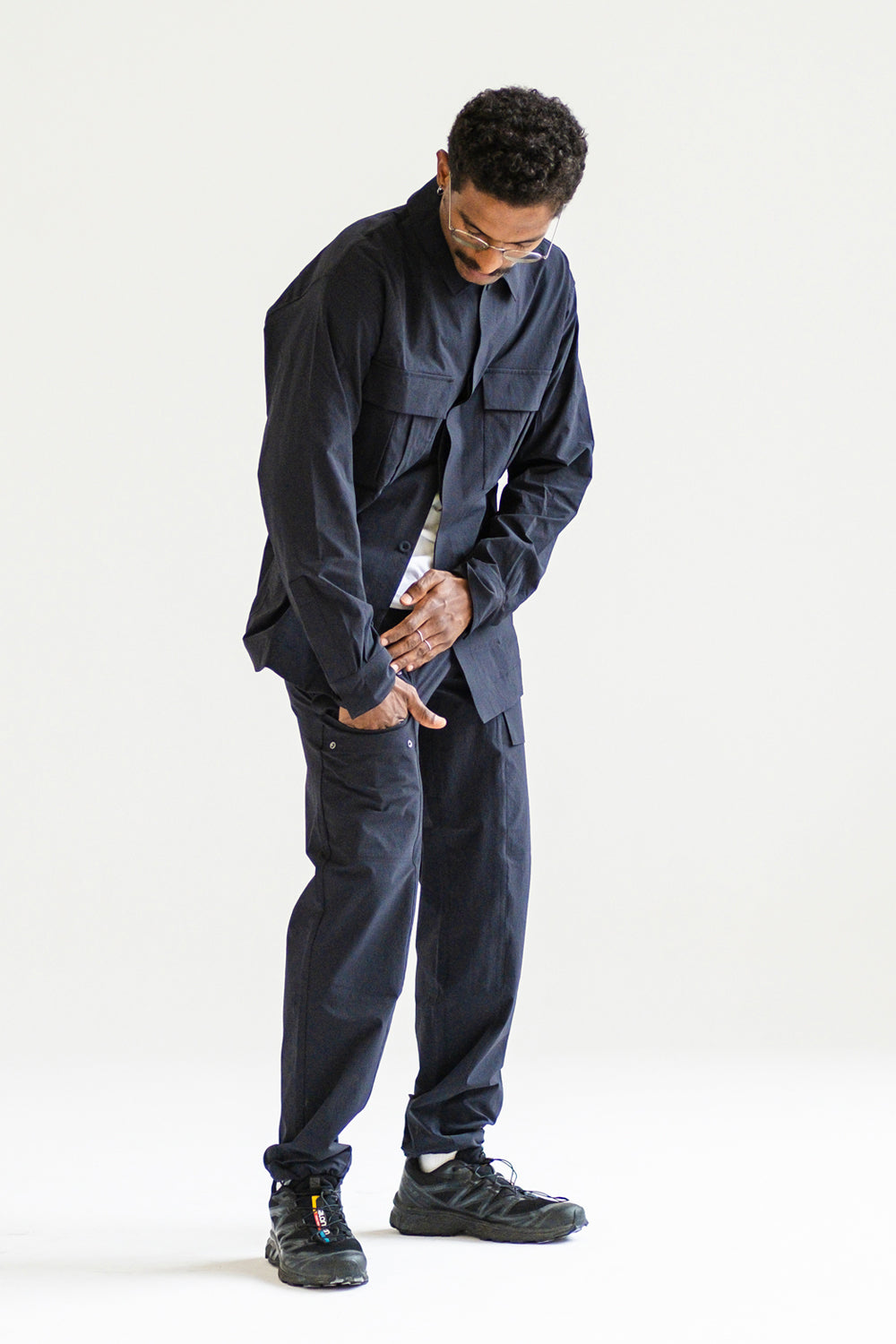 NAVY CARGO PANTS